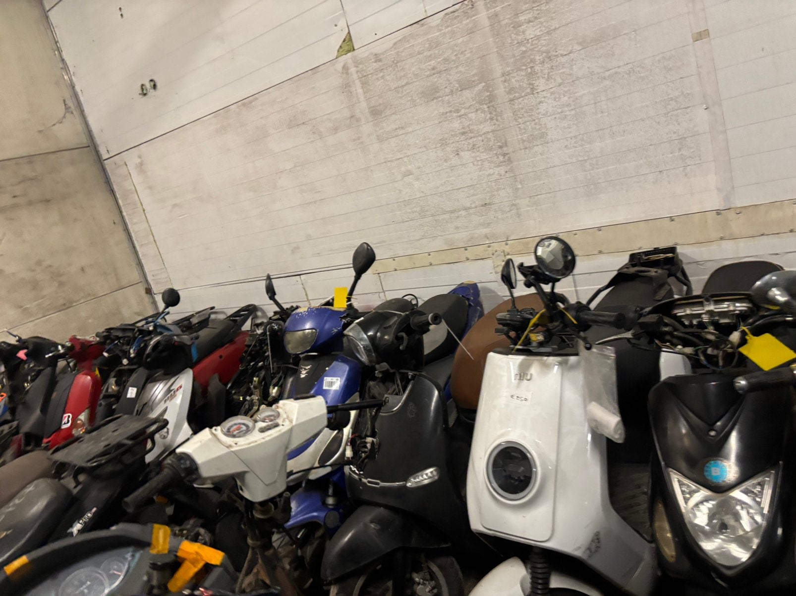 Opruiming stock per lot van 10, Ophalen