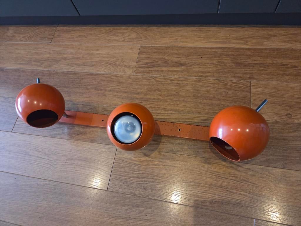 EYE BALL vintage oranje wandlamp, Antiek en Kunst, Ophalen