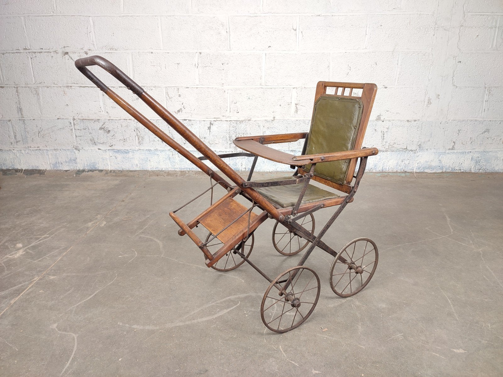 Antieke opvouwbare kinderwagen, Antiquités & Art, Curiosités & Brocante, Enlèvement