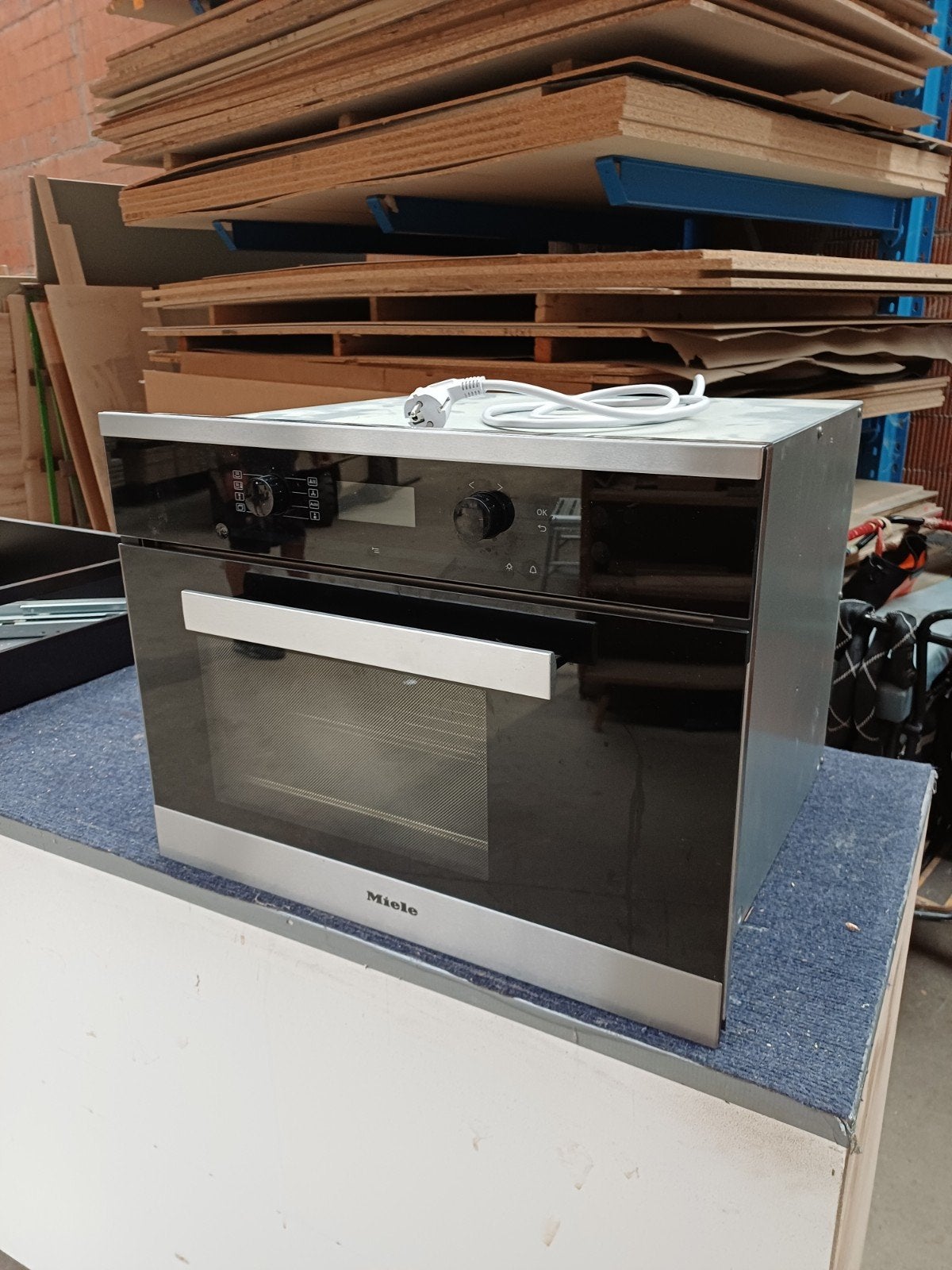 Miele DGC 6400 ED/CS/D – inbouw combi-stoomoven, Ophalen, 45 tot 50 cm, Gebruikt, Inbouw