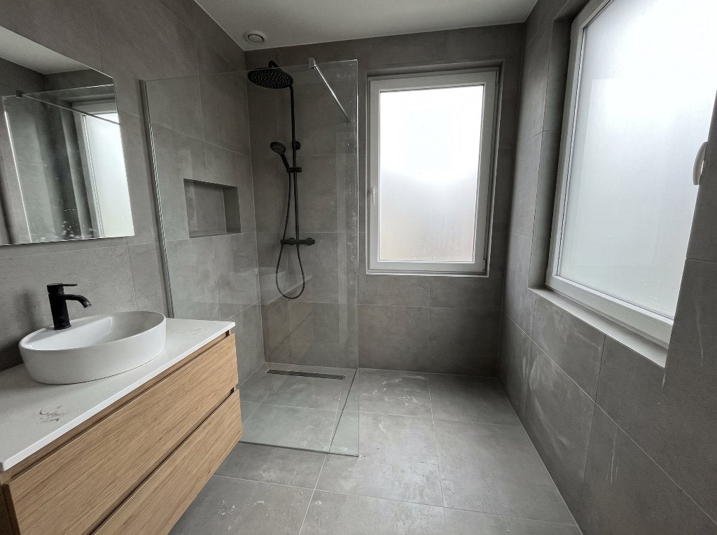 Carreleur Bruxelles, pose et fourniture dès 87 €/m², Garantie, Enduit décoratif (Spachtelputz)