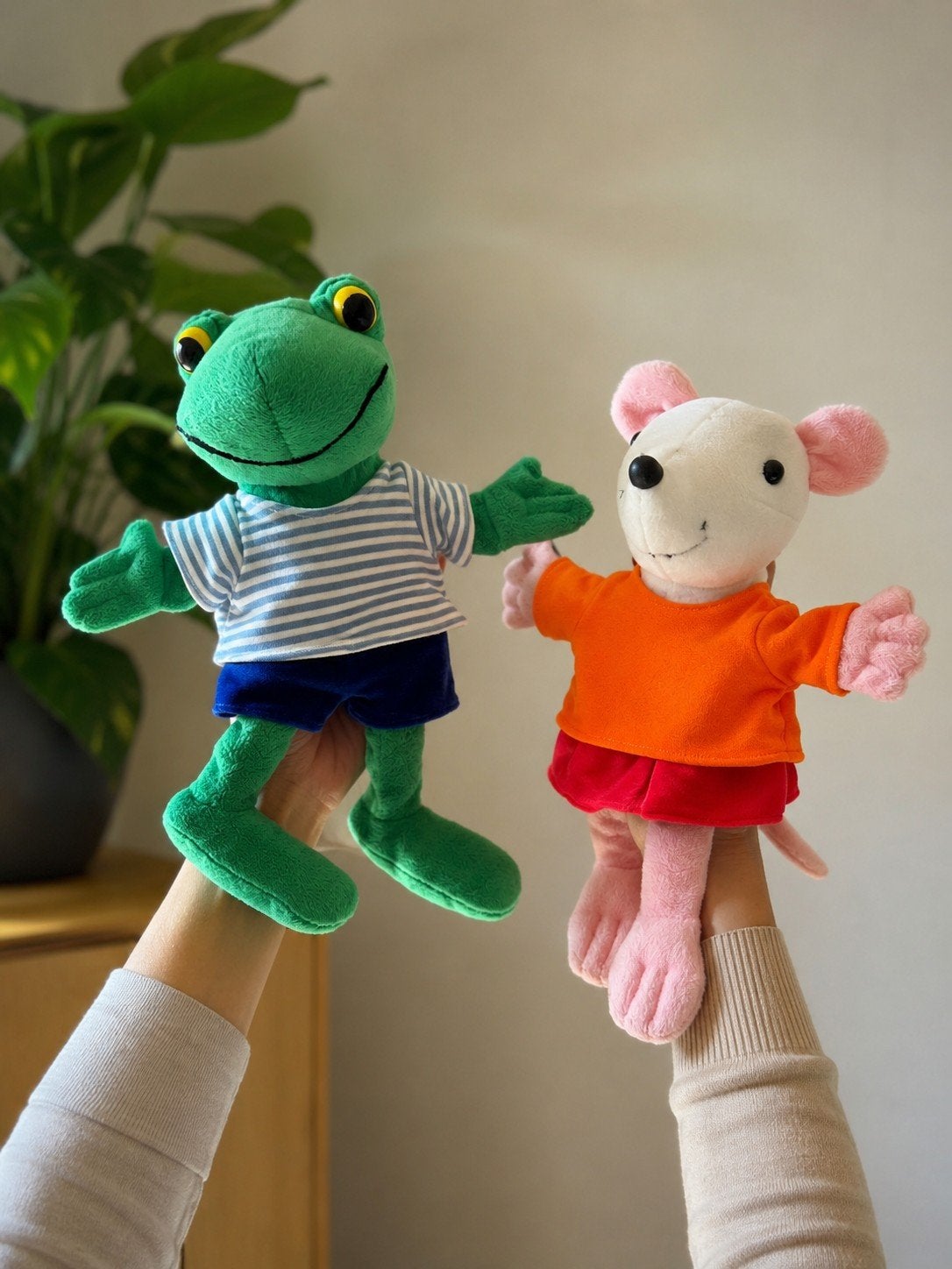 2 handpoppen - Nellie en Cesar, Ophalen of Verzenden, Nieuw, Middelgroot (20 tot 80 cm)