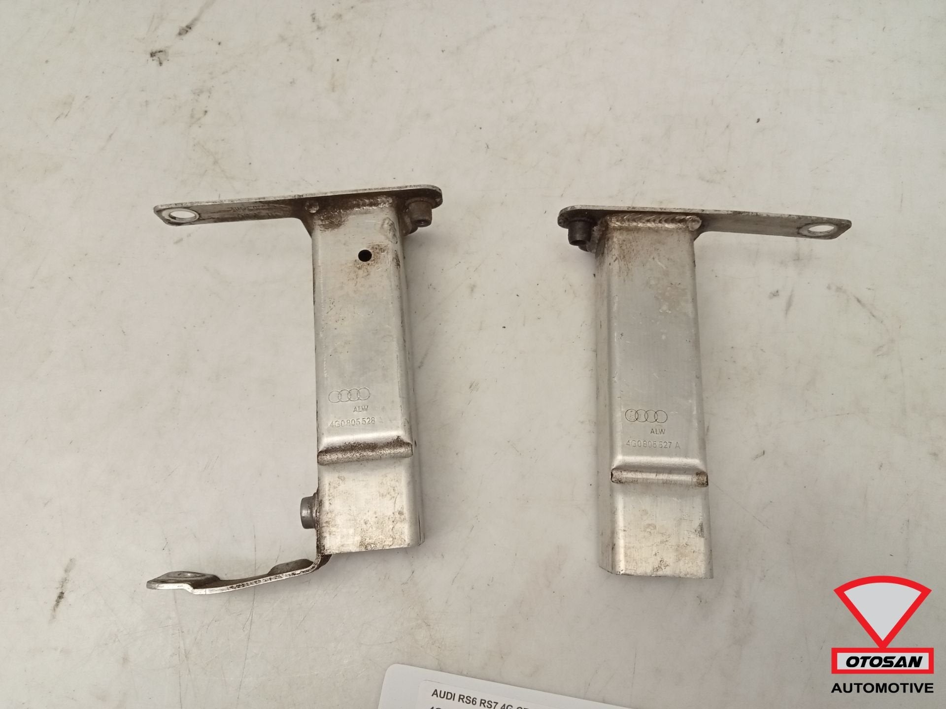 Audi RS6 RS7 4G C7 Radiateur Steun L+R 4G0805528A 4G0805527A, Auto-onderdelen, Gebruikt, AUDI AG, Auto-Union-Strasse 1
85045  Ingolstadt, DE