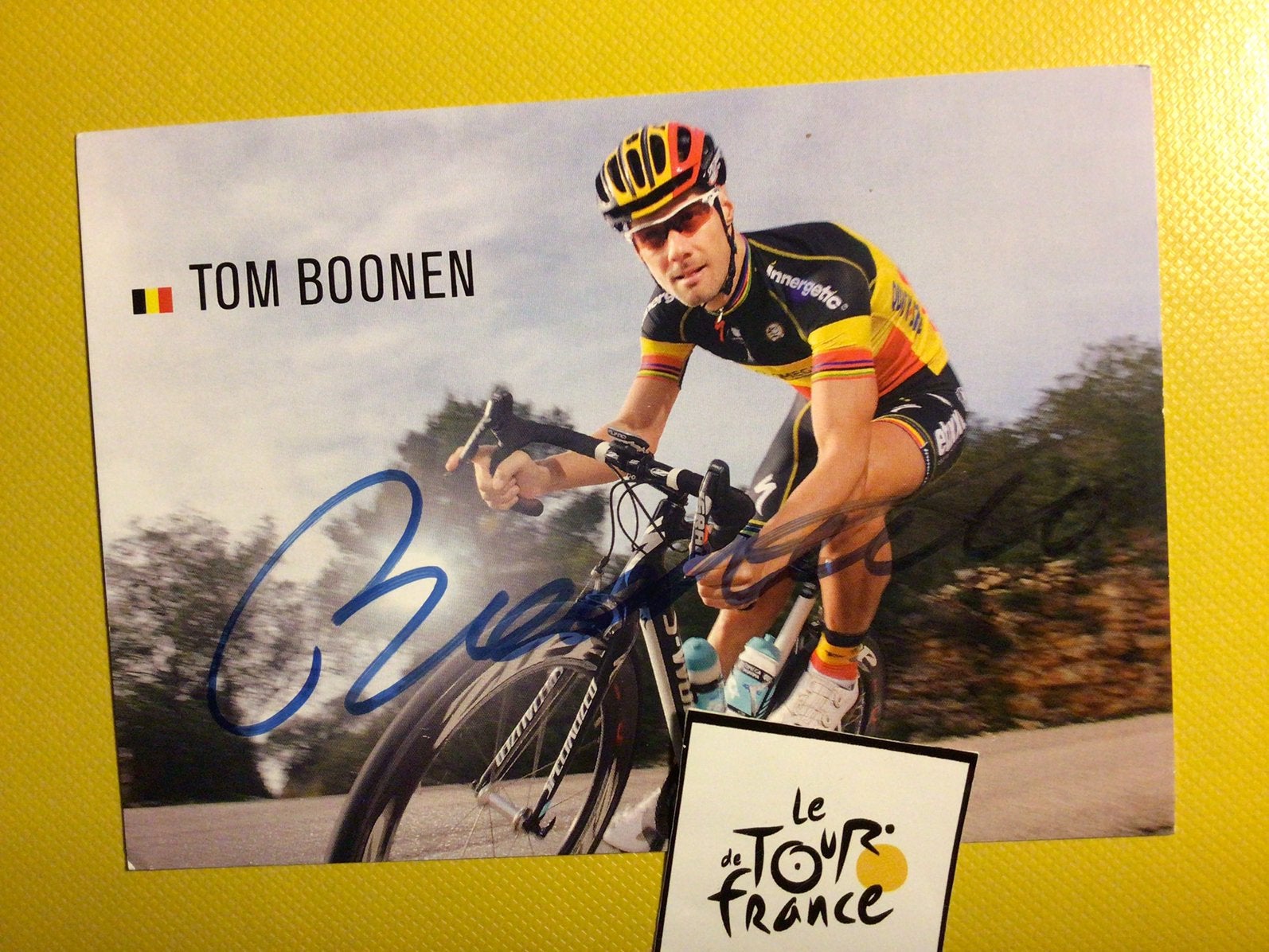 wielerkaart team quick step  bk tom boonen  signe, Sports & Fitness, Cyclisme, Envoi, Comme neuf