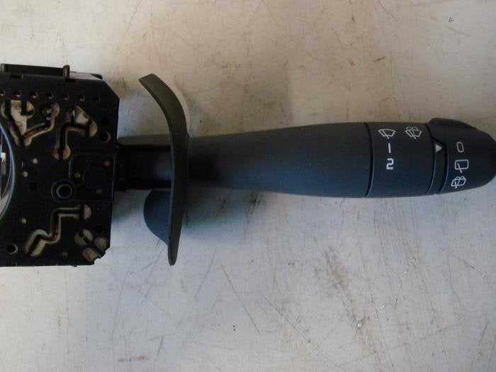 Ruitenwis Schakelaar van een Renault Clio (Clio 2 98-), Gebruikt, -, Renault, -