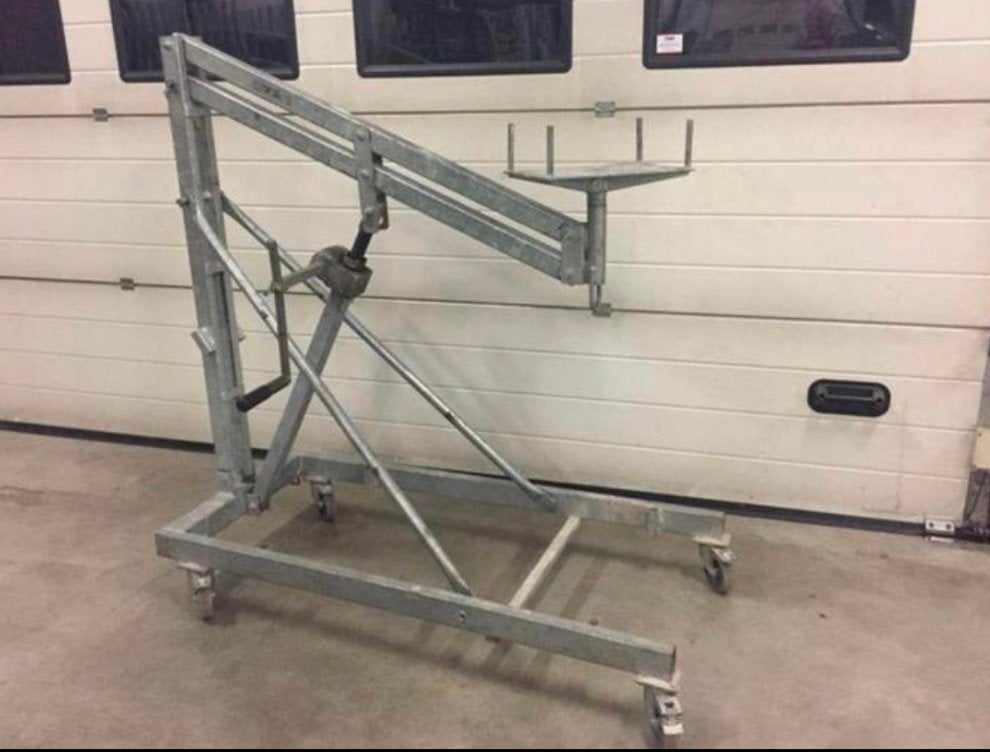 Krachtarmlift / Montagelift / Poutrellift MUBA KAL275, Doe-het-zelf en Bouw, Ophalen, Zo goed als nieuw, Bouwlift
