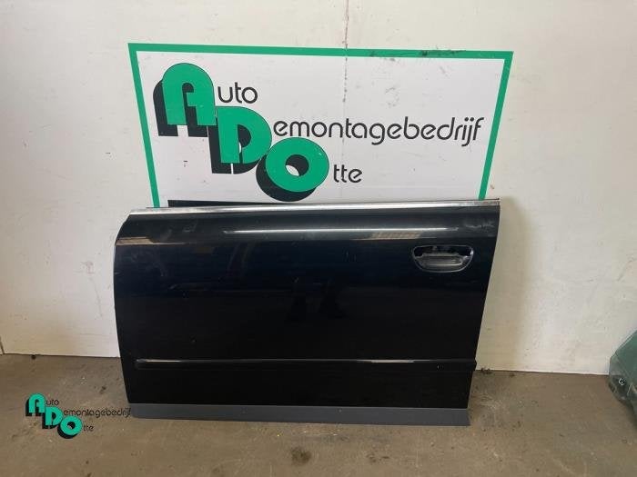 Portière 4portes avant gauche d'un Audi A4 (A4 01-) (LZ9W), Autos : Pièces & Accessoires, -, 3 mois de garantie, Audi, Utilisé