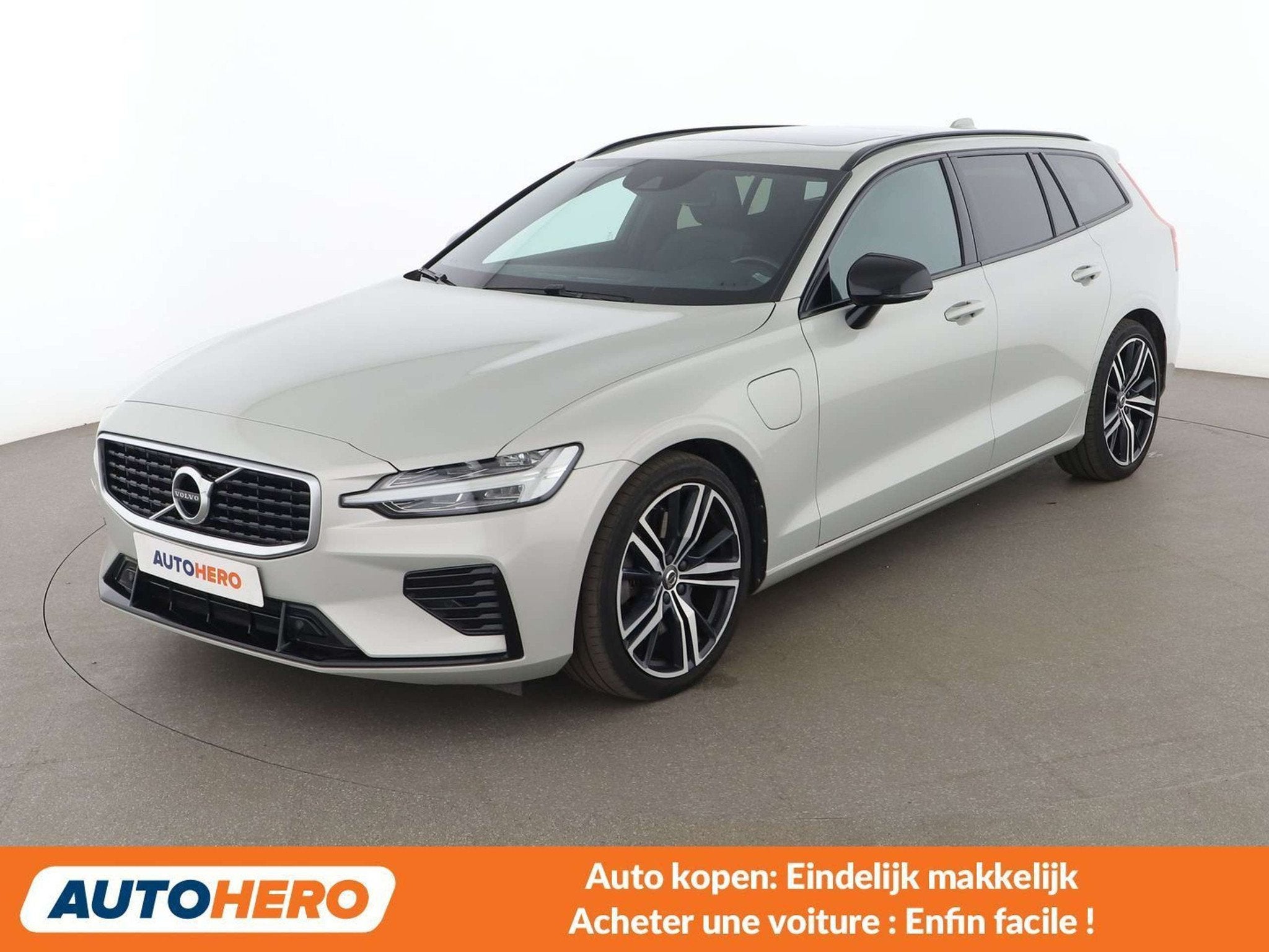 Volvo V60 2.0 T6 Plug-in Hybrid R-Design AWD (bj 2020), Auto's, Volvo, Automaat, 341 pk, Gebruikt, 1969 cc
