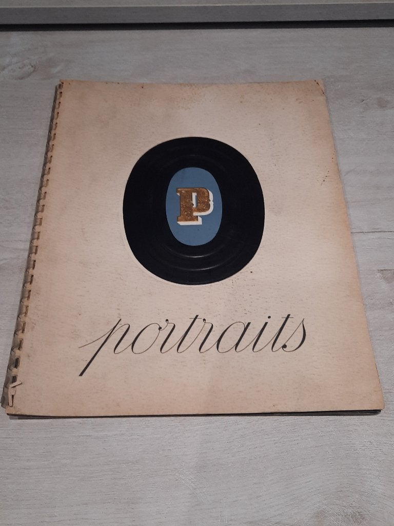 originele portraits d'artistes studio harcourt 1943, Livres, Art & Culture | Photographie & Design, Enlèvement ou Envoi, Harcourt