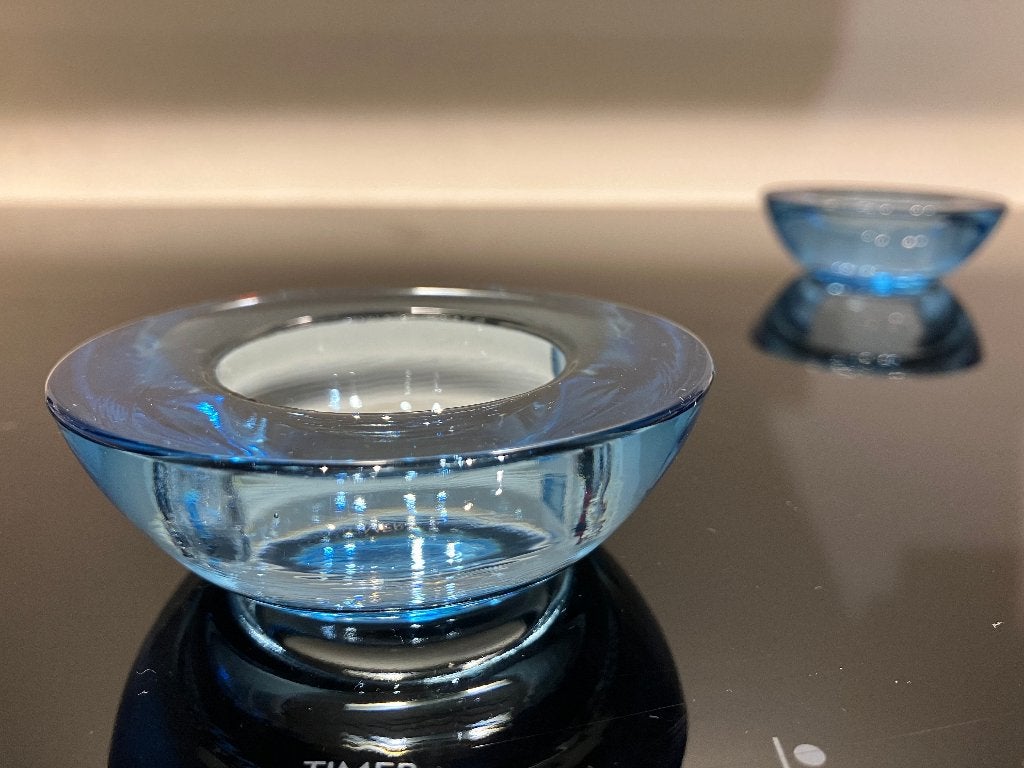 2 * porte-bougies bleu transparent (chandelier), Maison & Meubles, Enlèvement ou Envoi, Comme neuf, Verre, Bleu