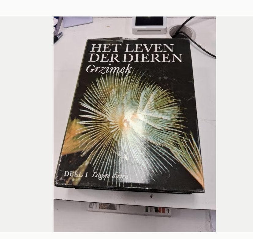 Het Leven der Dieren Grzimek - Deel 1 Lagere Dieren, Boeken, Dieren en Huisdieren, Gelezen, Ophalen of Verzenden