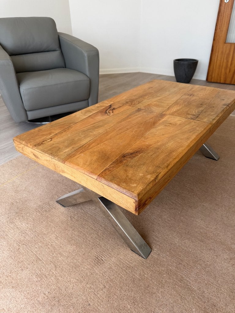 Table basse à vendre, Maison & Meubles, Tables | Tables de salon, 50 – 75, Autres essences de bois, Enlèvement, Utilisé