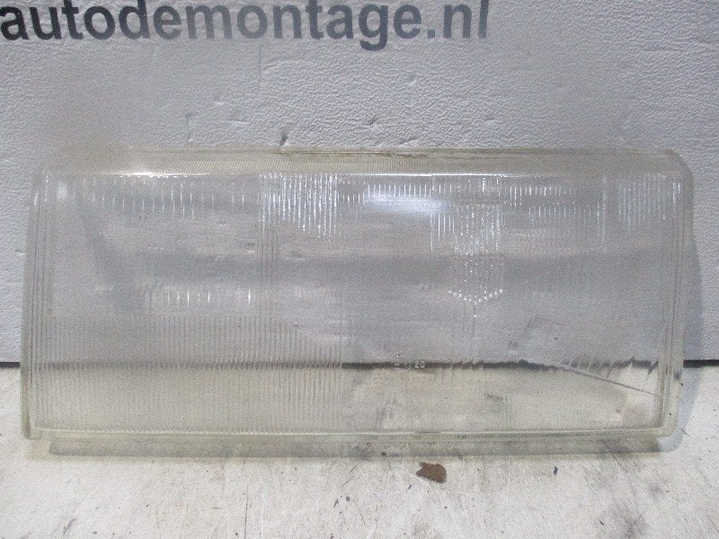 KOPLAMPGLAS LINKS Volvo 940 II (01-1990/10-1998), Robert Bosch AG, Gebruikt, Volvo, Robert-Bosch-Allee 1
74232  Abstatt, DE