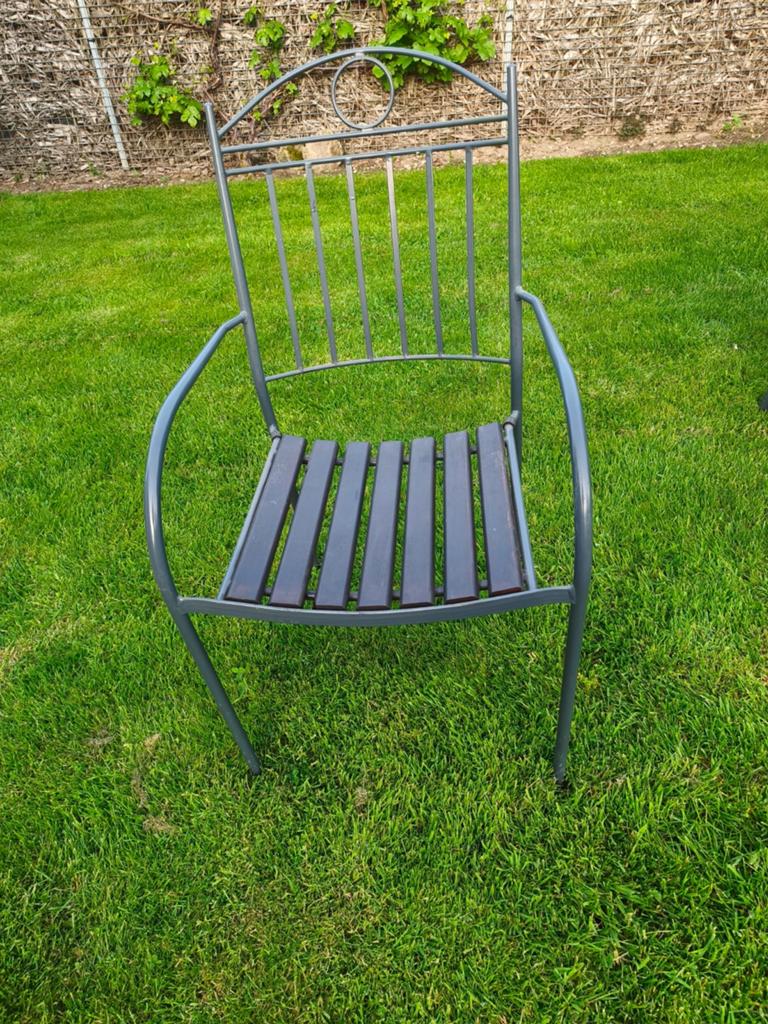 6 metalen tuinstoelen, Enlèvement