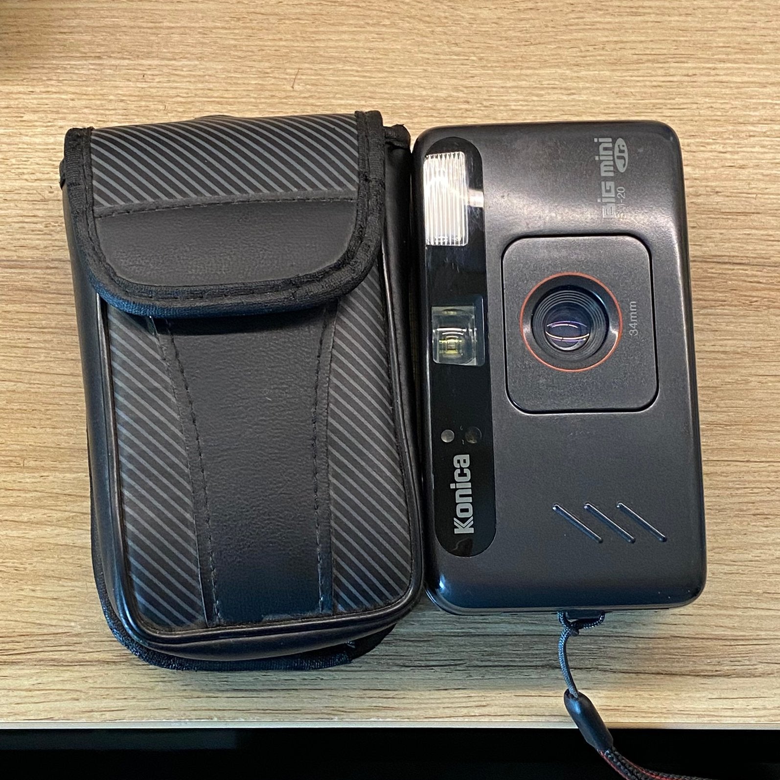 Konica Big Mini BM-20 Junior, Point & Shoot *als nieuw, Audio, Tv en Foto, Fotocamera's Analoog, Ophalen of Verzenden, Zo goed als nieuw