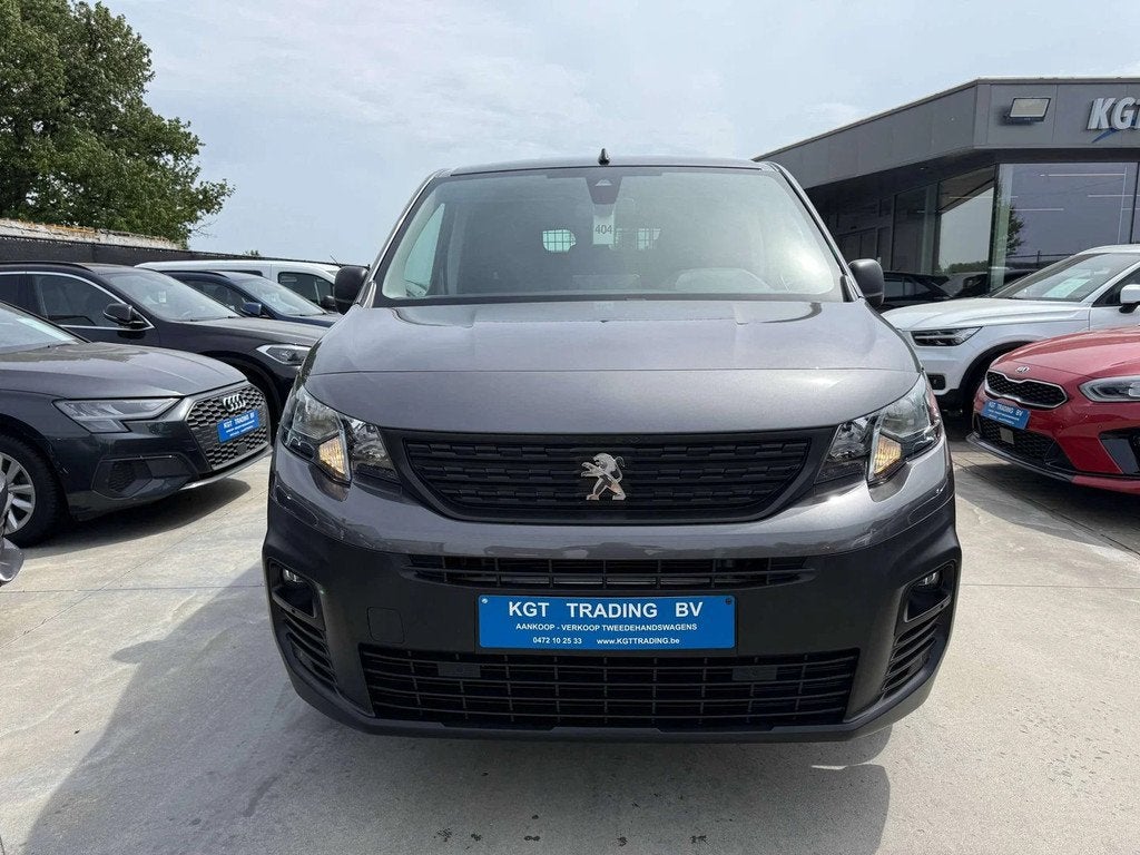 Peugeot Partner 1.2i 130PK AUTOMAAT 3 ZIT NAVIGATIE CARPLAY, Auto's, Bestelwagens en Lichte vracht, Automaat, Stof, Gebruikt, 1199 cc