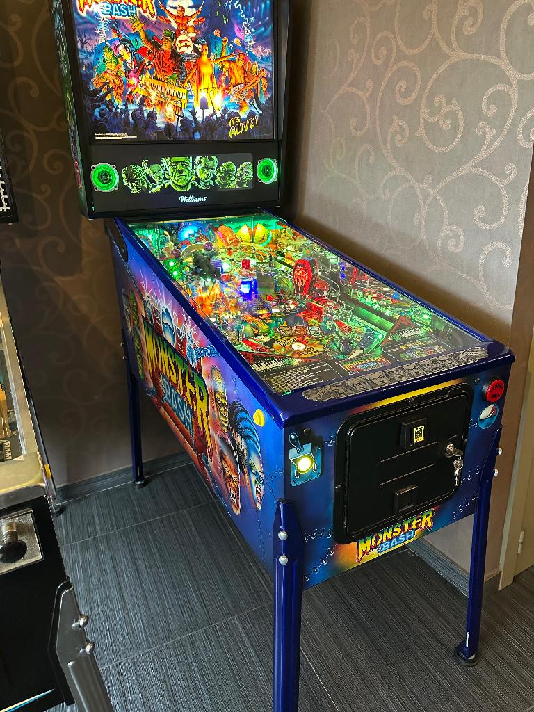 Monster bash remake LE, Collections, Machines | Flipper (jeu), Enlèvement, Comme neuf, Flipper (jeu), Autres marques