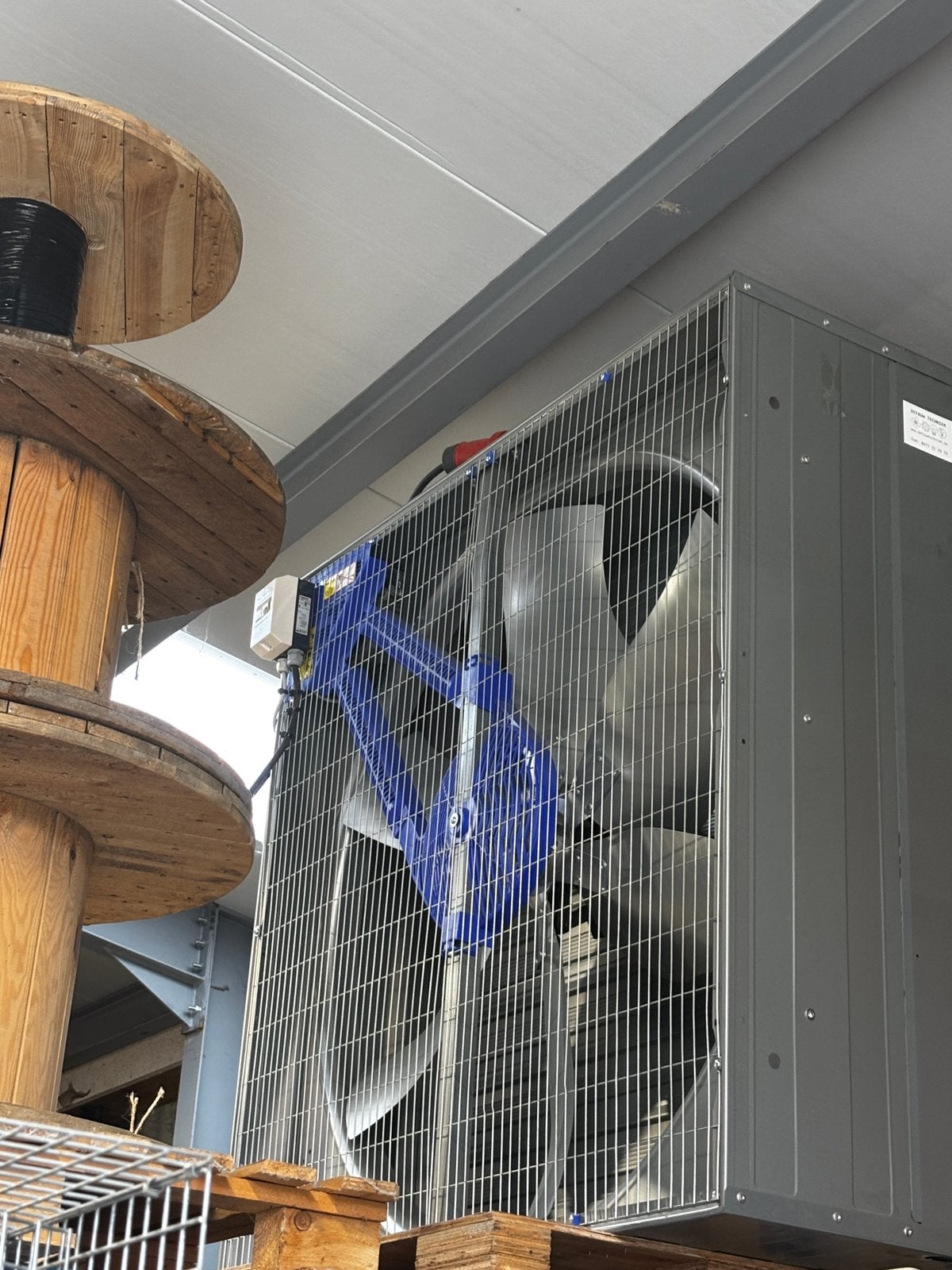 Em 50 ventilator