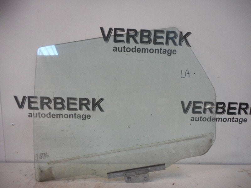 VITRE ARRIERE GAUCHE Volvo 440 (01-1988/12-1996), Info@volvocars.com, Volvo Car Germany GmbH, Siegburger Straße 229
50679  Köln, DE