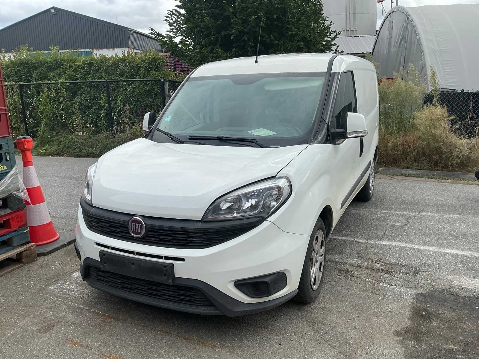 Camion léger Fiat Doblo, Autos, Achat, Entreprise, Boîte manuelle, Diesel
