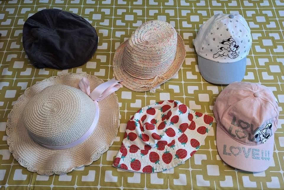 Hoeden en petten maat 50- 52 zo goed als nieuw, Kinderen en Baby's, Kinderkleding | Petten en Hoeden, Ophalen of Verzenden, Zo goed als nieuw