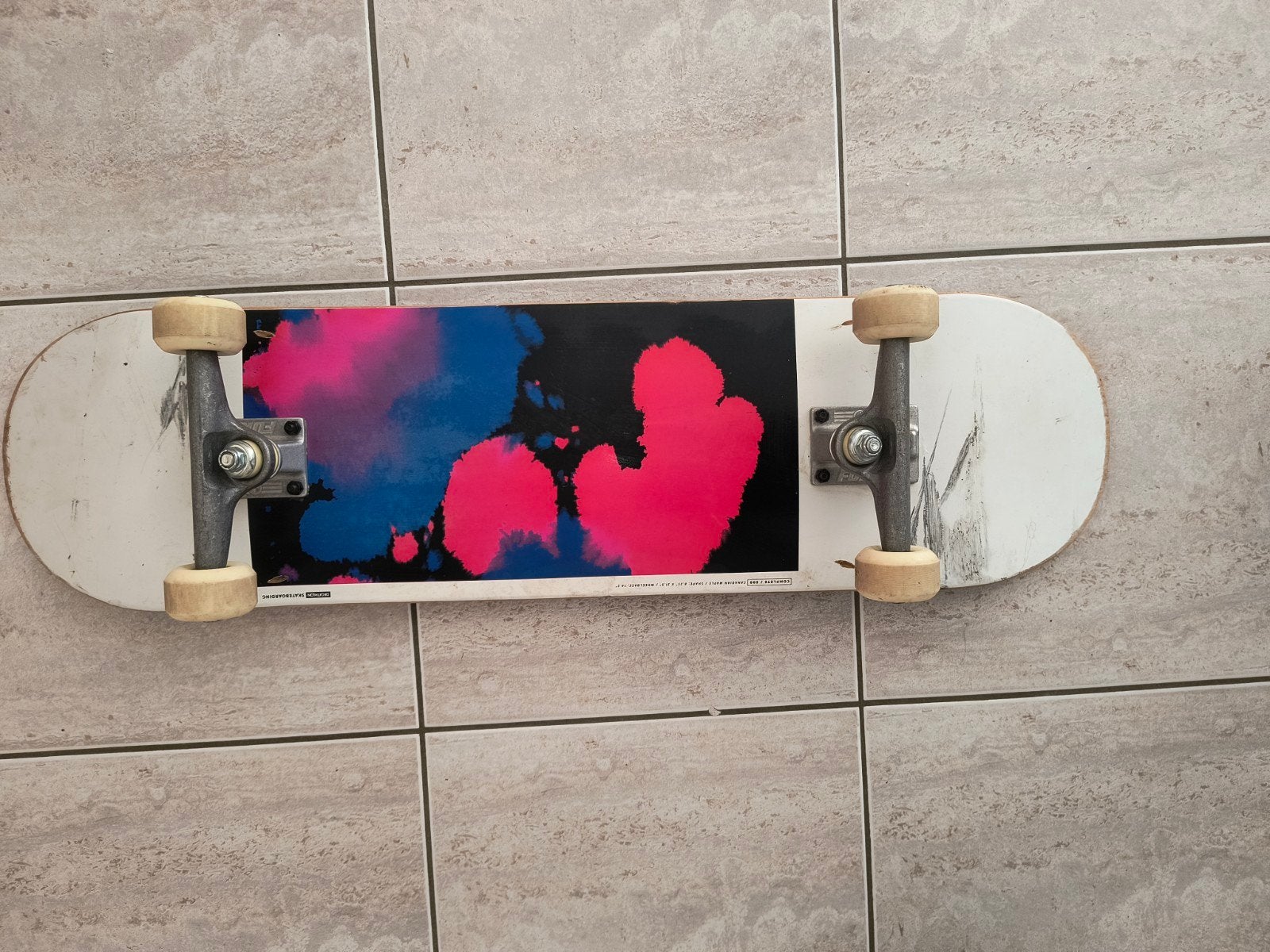 skate a vendre presque nouveau, Enlèvement