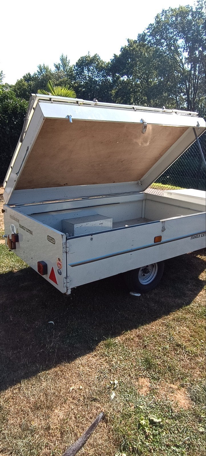 CHARIOT À BAGAGES AVEC COUVERCLE, Autos : Divers, Remorques, Enlèvement