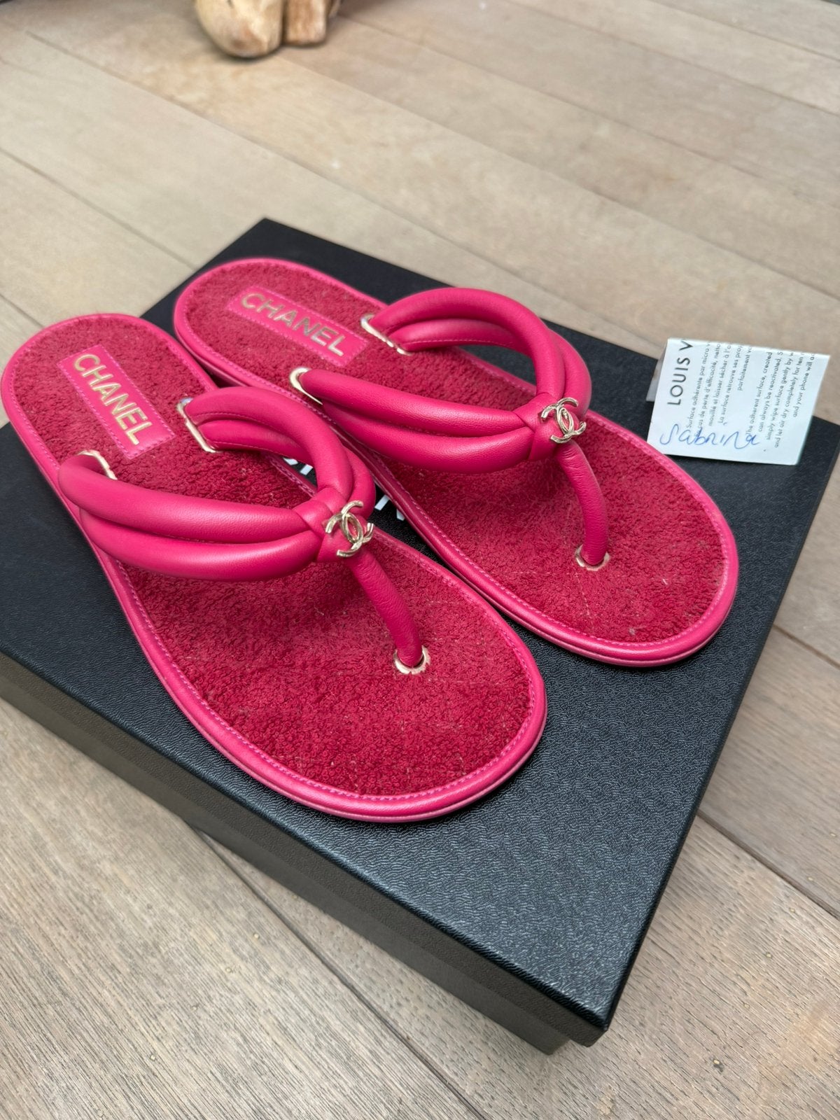 Chanel slippers, Kleding | Dames, Schoenen, Ophalen of Verzenden, Zo goed als nieuw, Slippers