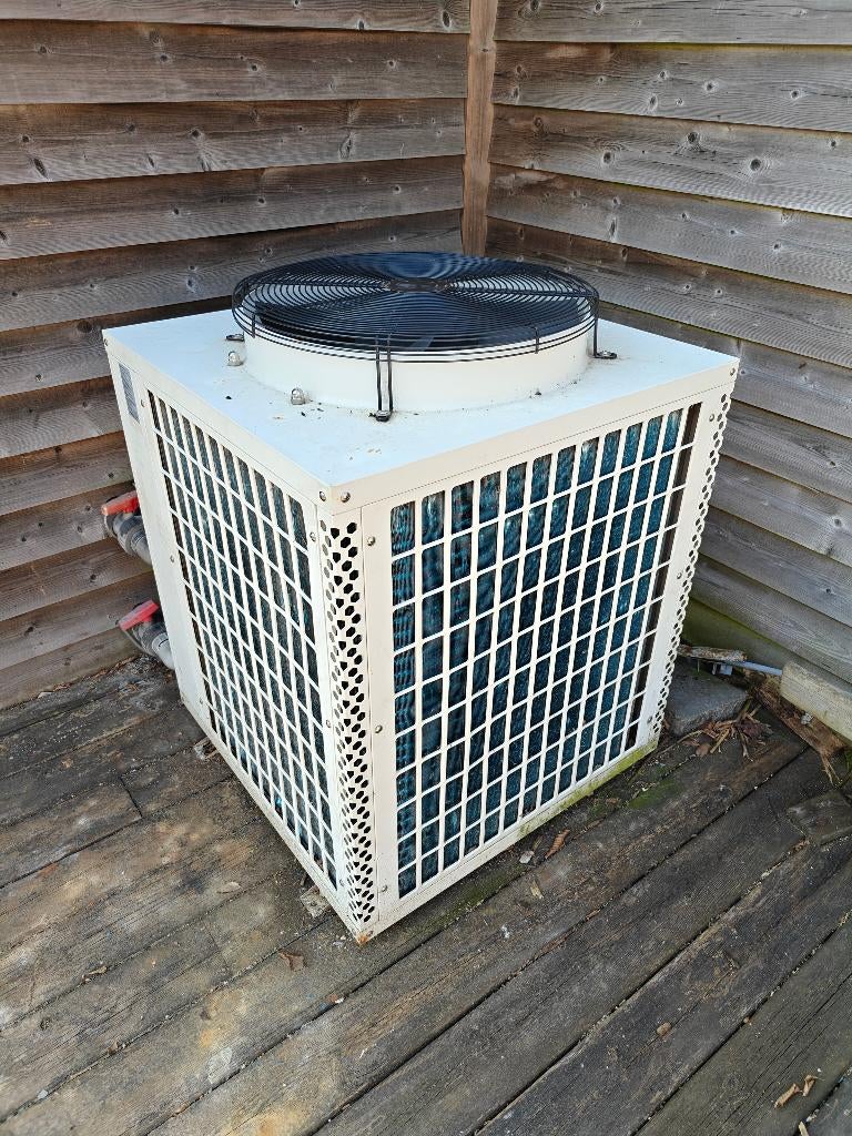 Volledig systeem met warmtepomp,elektrolyse en ph regelaar, Ophalen, Gebruikt