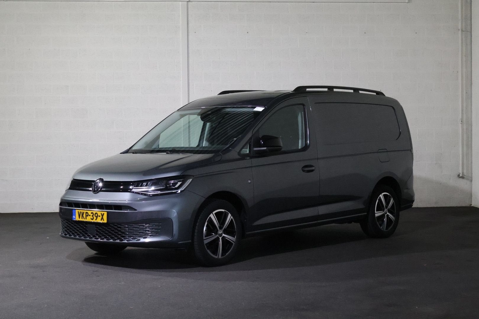 Volkswagen Caddy Cargo Maxi 2.0 TDI 1st Edition, Auto's, Automaat, Adaptive Cruise Control, Diesel, Te koop