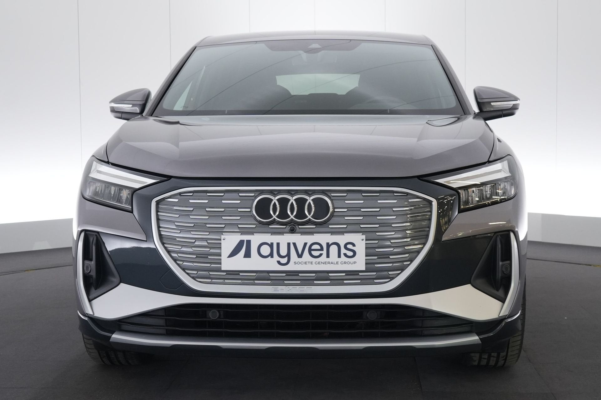 (2CFX447) AUDI Q4 SPORTBACK E-TRON, Achat, Entreprise, Carnet d'entretien, 5 portes