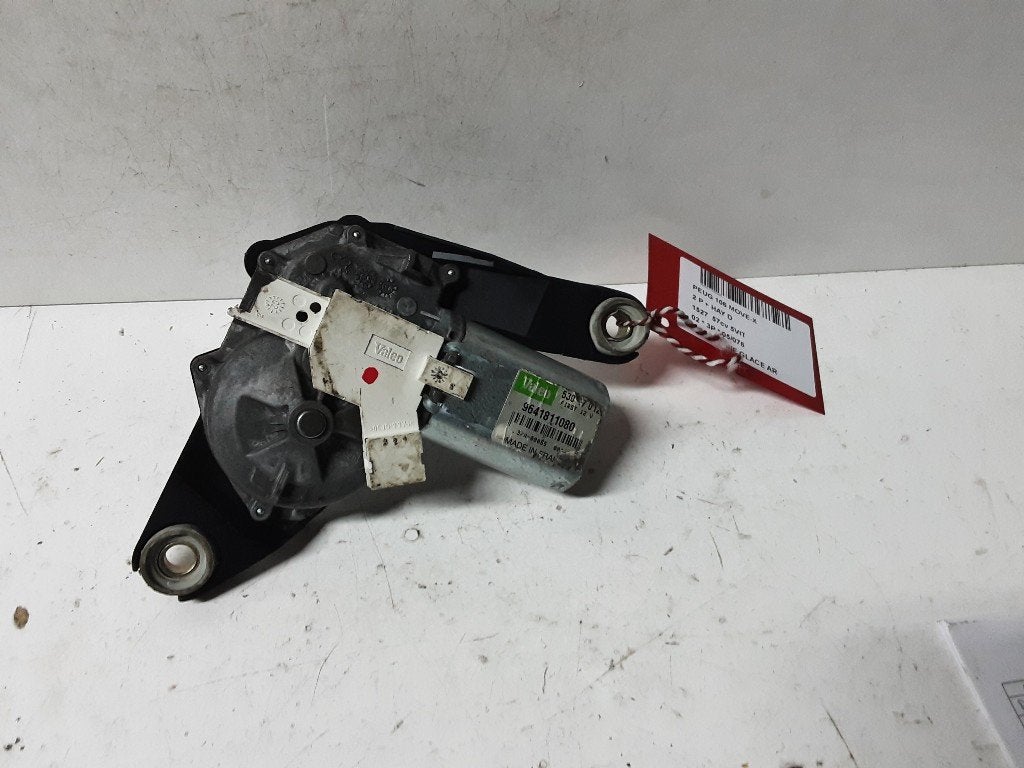 MOTEUR ESSUIE-GLACE ARRIÈRE Peugeot 106 II (9641811080), Mevr. I. Hauben, Utilisé, Rue de l'Espoir 34 34
4030  GRIVEGNÉE, BE, Info@Collignon.be