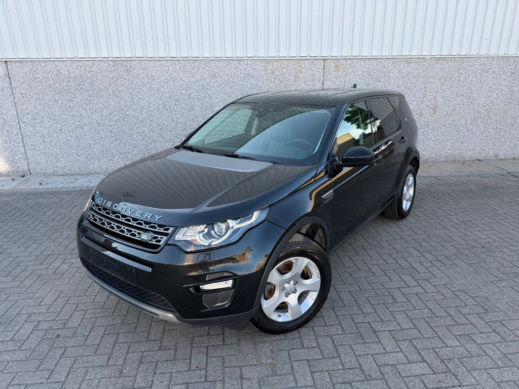ENKEL VERKOOP AAN HANDELAAR - Land Rover Discovery Sport, Auto's, Land Rover, Voorwielaandrijving, 1800 kg, Zwart, Leder