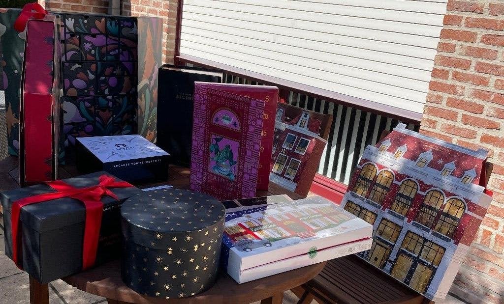 Boites vides + calendrier de l'avent + 1 petit sac en papier, Enlèvement, Comme neuf