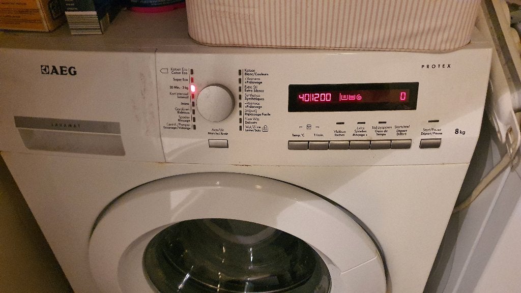 Machine à laver, 1200 à 1600 tours, 85 à 90 cm, Programme lavage à la main, Chargeur frontal