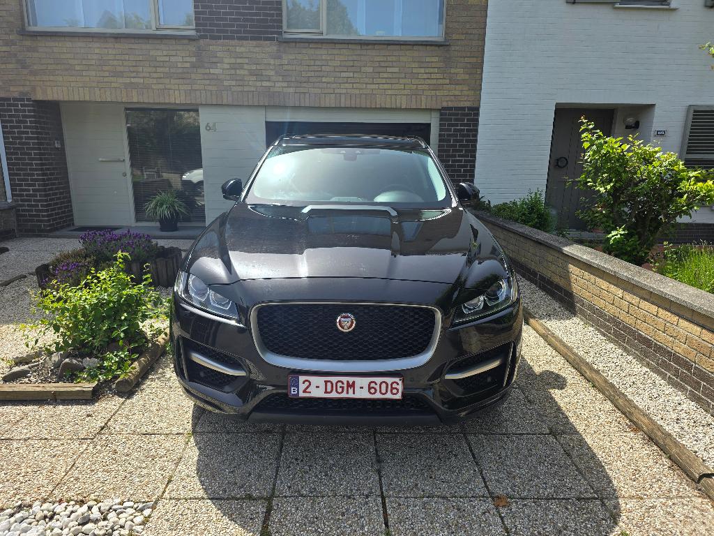 Jaguar F-Pace 2.0 à traction intégrale, Autos, Jaguar, Cuir, 139 g/km, Euro 6, Entreprise