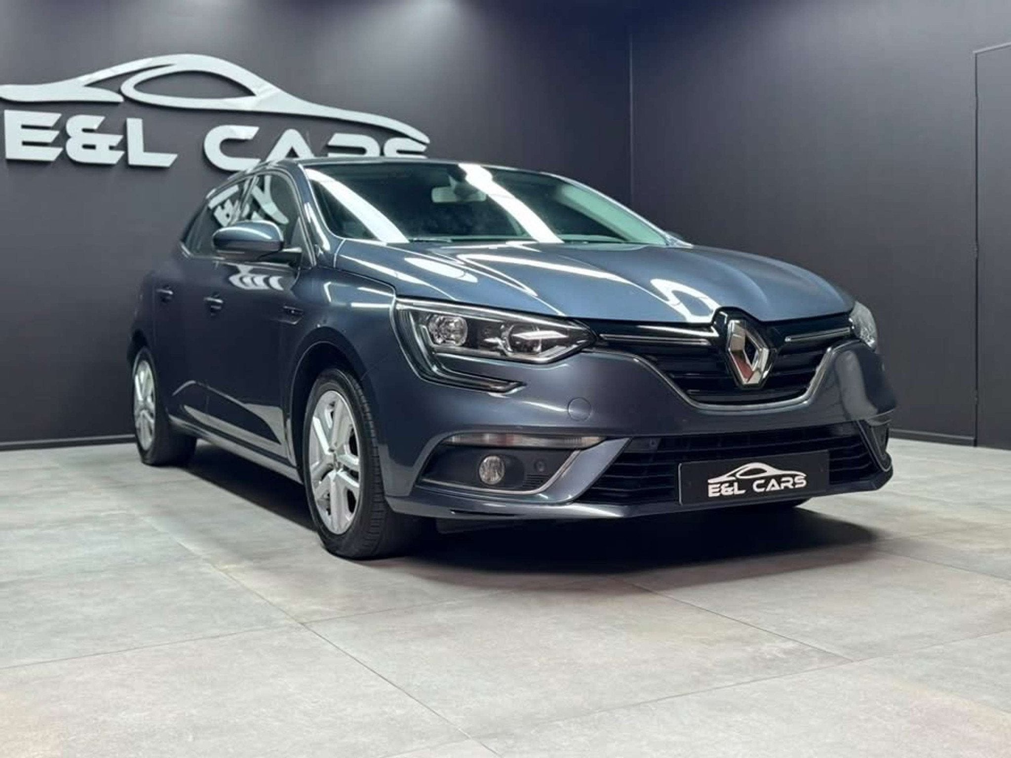 Renault Mégane Megane 1.5 dCi *12 mois de garantie*, Autos, Argent ou Gris, Achat, 90 ch, Euro 6