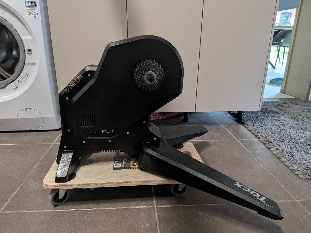 Tacx Flux smart Fietstrainer – Inclusief cassette, Sport en Fitness, Ophalen, Gebruikt, Overige typen