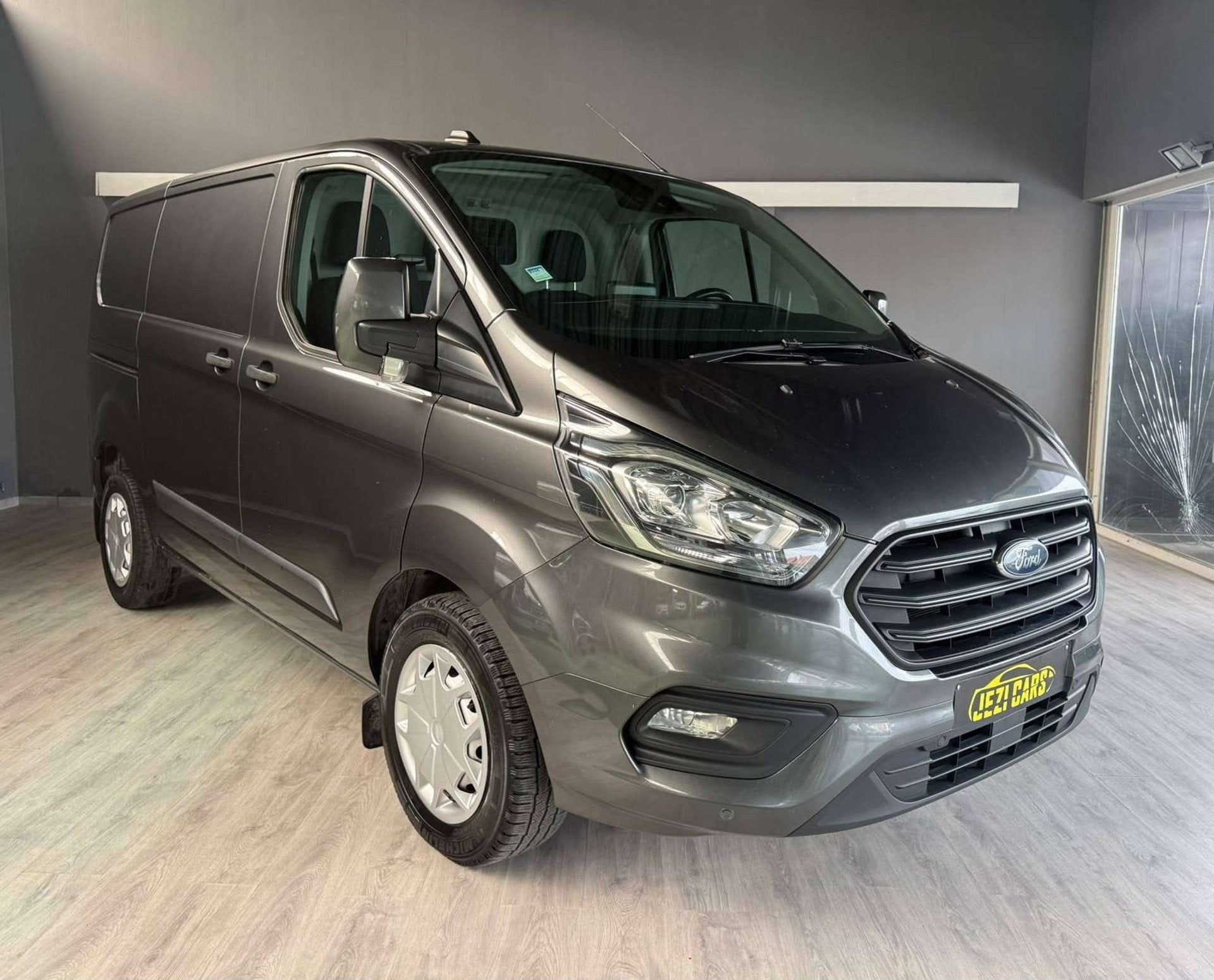 Ford Transit Custom 2.0 TDCi L2H2 Limited S/S (EU6.2), Argent ou Gris, Achat, Euro 6, Entreprise