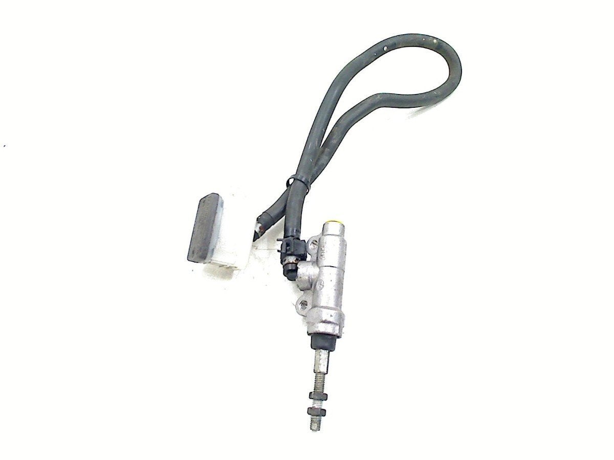 FREIN MAITRE CYLINDRE ARRIÈRE Yamaha XVS 1300 (01-1970/-), Yamaha Motor Europe N.V., Utilisé, Customersupport@yamaha-motor.co.uk
