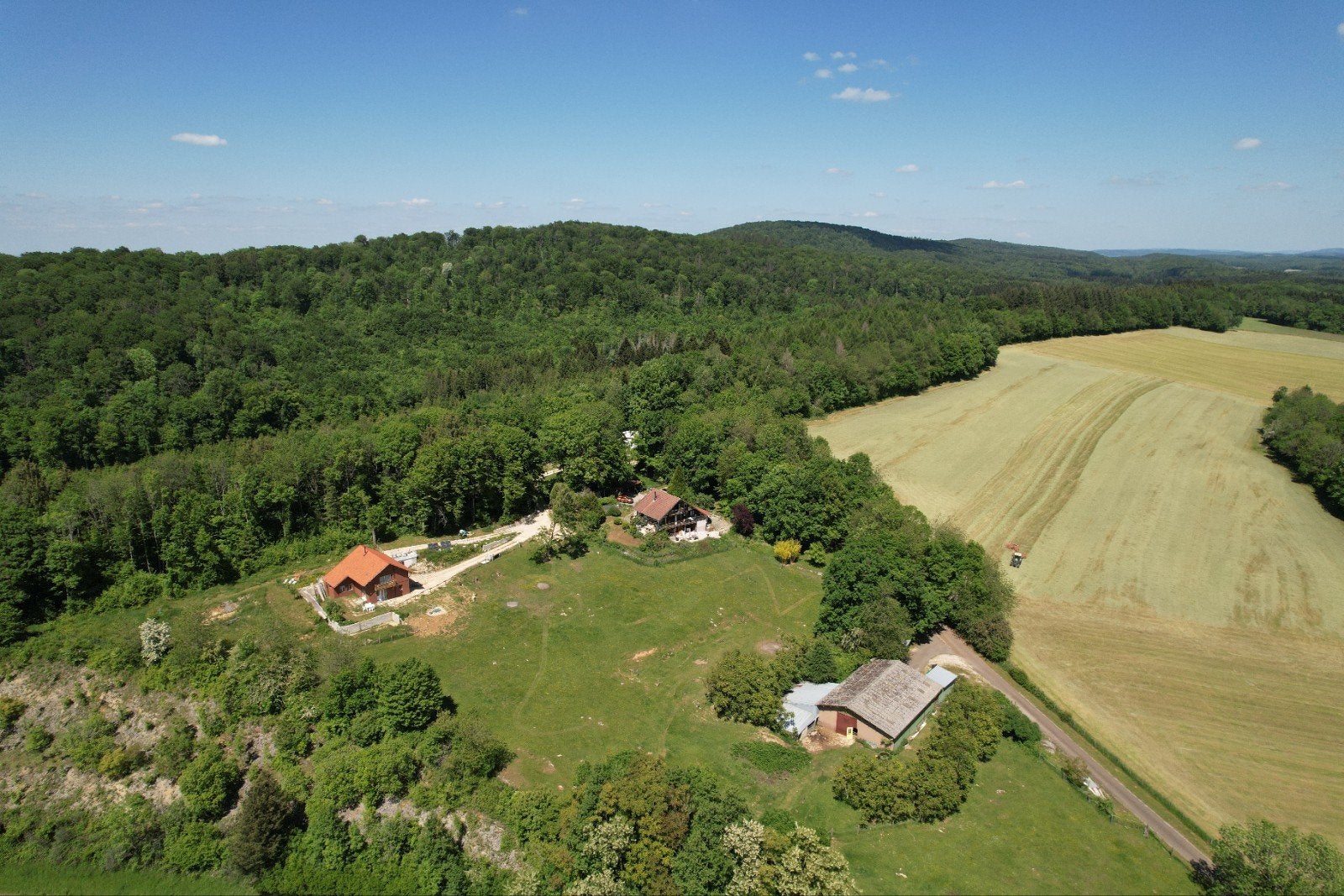 propriété 2 maisons 1hangar 1ha78, Immo, Maisons à vendre