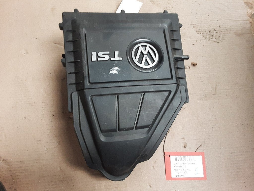 LUCHTFILTER Audi A1 Sportback (8XA / 8XF) (04C129620A), Gebruikt, Mevr. I. Hauben, Audi, Rue de l'Espoir 34 34
4030  GRIVEGNÉE, BE