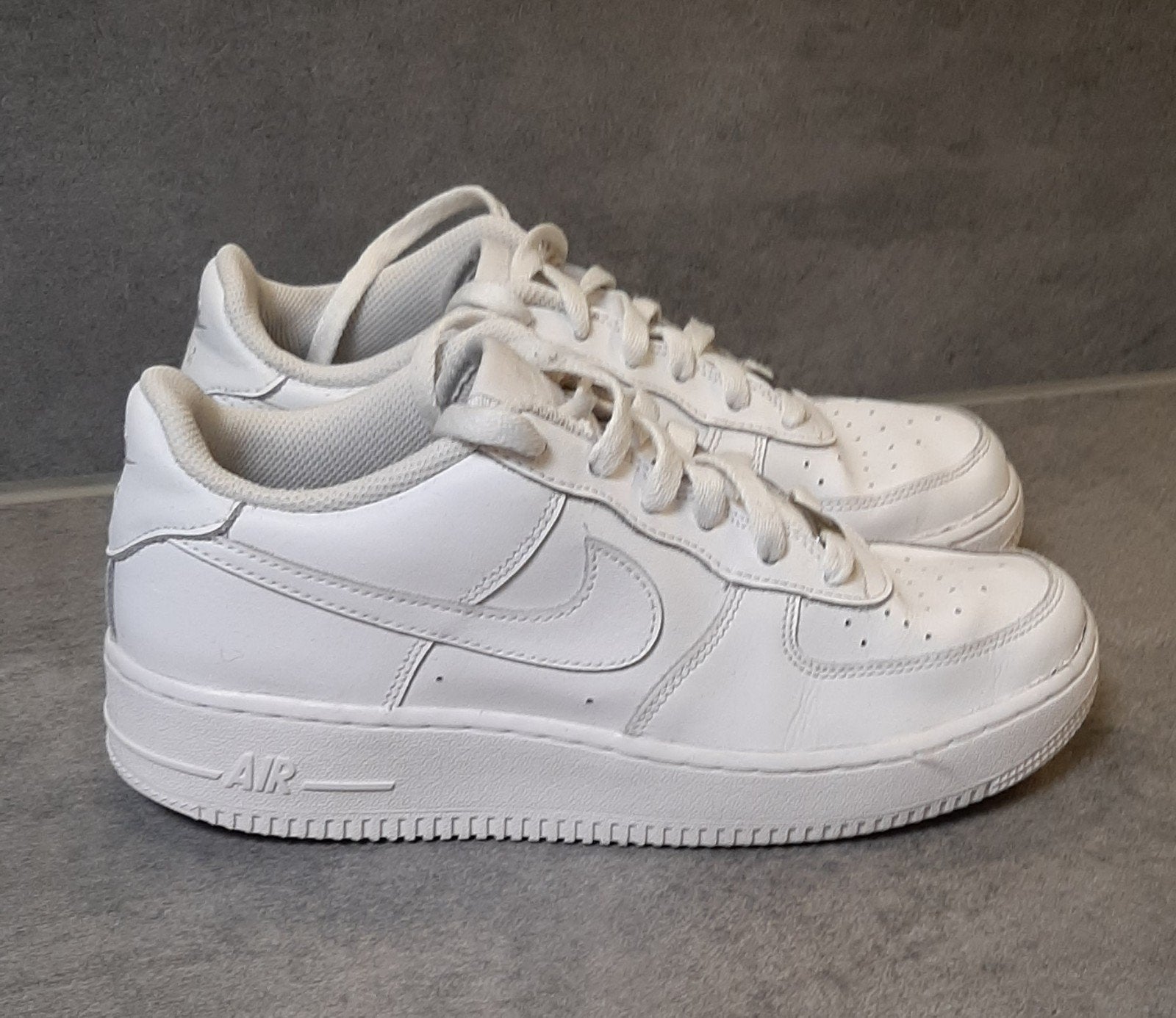 Sneakers/Nike Air Force One/Maat 39, Vêtements | Hommes, Chaussures, Enlèvement ou Envoi, Nike, Porté, Blanc