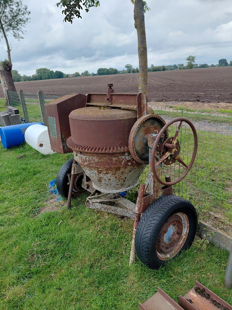 betonmolen te koop, Ophalen, Gebruikt
