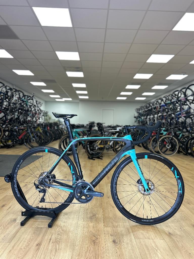 Bianchi Oltre XR3 Disc Carbon Racefiets, Sports & Fitness, Cyclisme, Comme neuf, Enlèvement ou Envoi