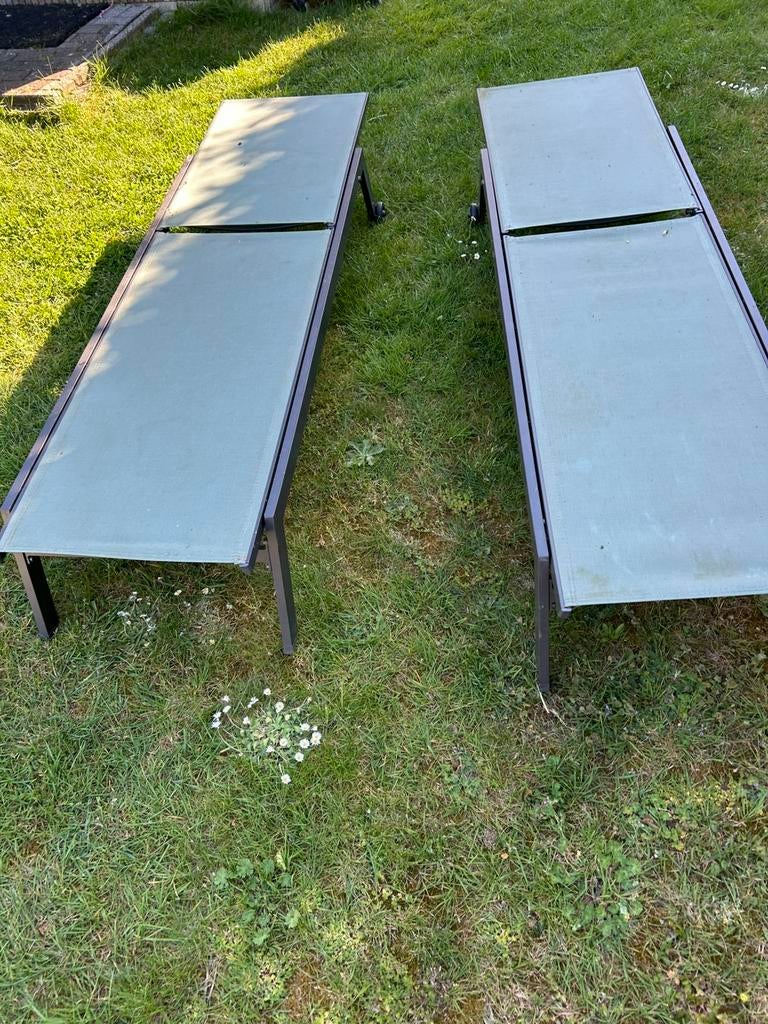 2 ligbedden appelzeeblauwgroen, Tuin en Terras, Ophalen
