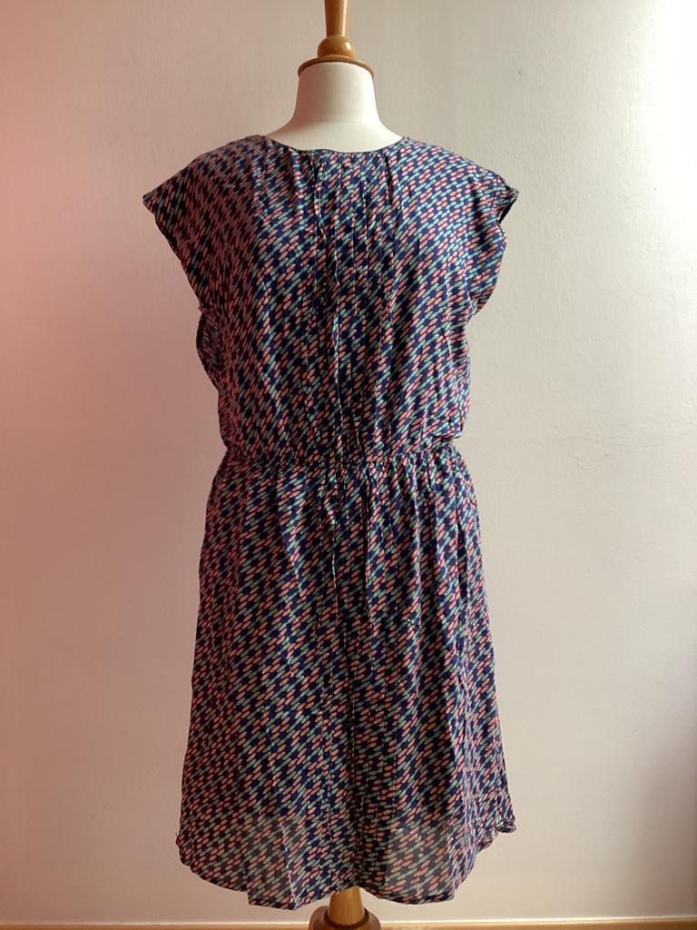 Kleedje Wow to go M, Kleding | Dames, Maat 38/40 (M), Overige kleuren, Ophalen of Verzenden, Knielengte
