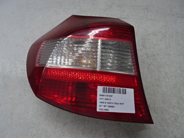 FEU ARRIÈRE GAUCHE BMW 1 serie (E81) (01-2006/09-2012), Autos : Pièces & Accessoires, Utilisé, BMW