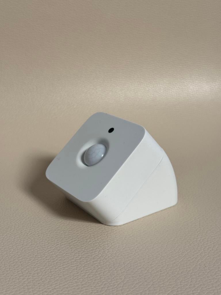 Philips Hue Bewegingssensor Muurbeugel - Meerdere stuks, Ophalen of Verzenden, Zo goed als nieuw