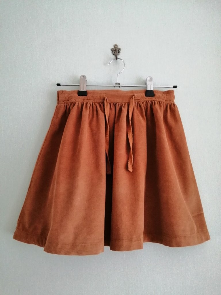 jolie jupe MNG taille 10/12 ans, Robe ou Jupe, Mng, Enlèvement ou Envoi, Utilisé